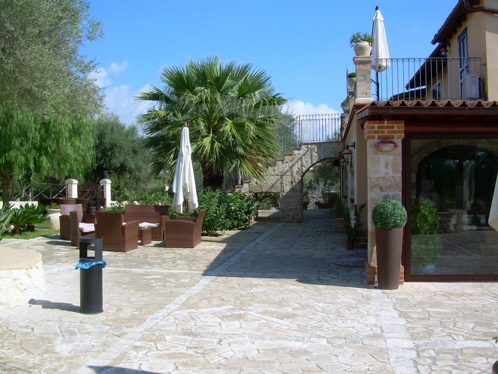 B&B Casale Siciliano Di Miryam Tiralongo Avola Exterior foto