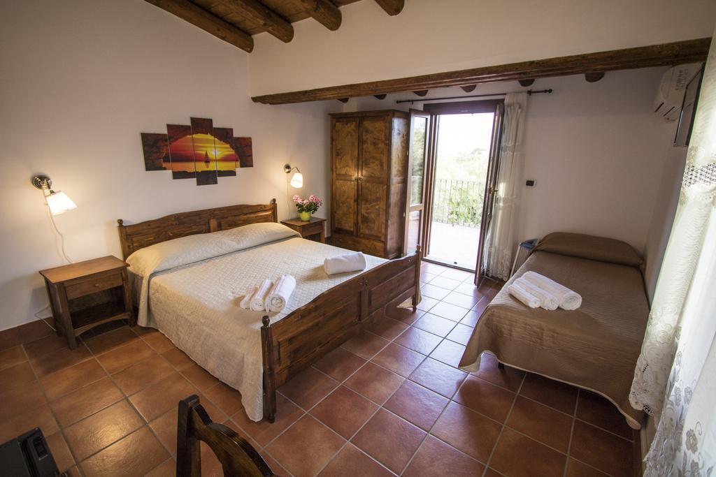 B&B Casale Siciliano Di Miryam Tiralongo Avola Exterior foto